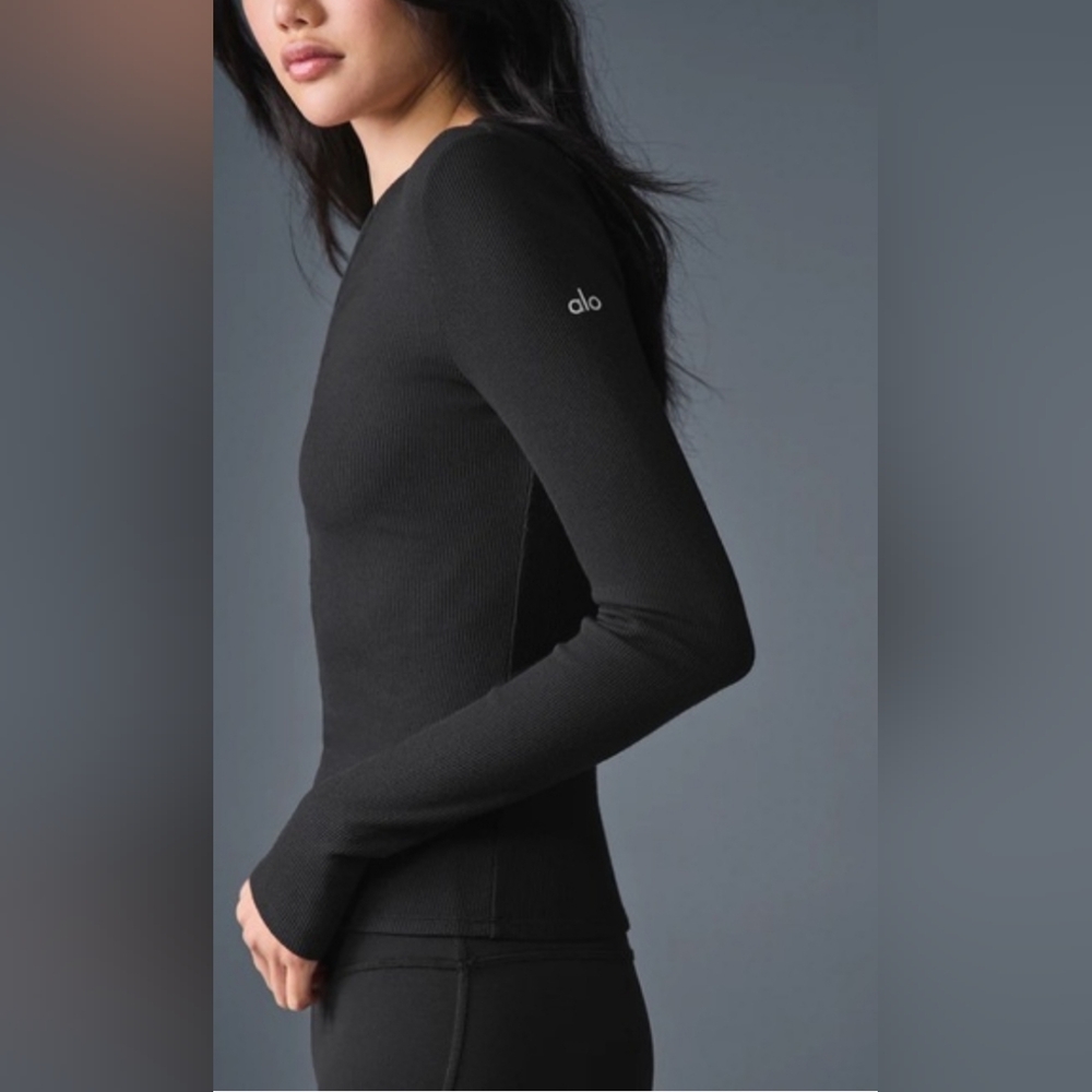 Alo Yoga Ribbed Mesmerize Long Sleeve Size M NWT